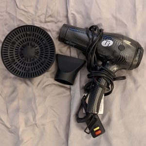 T3 featherweight full size ionic hair dryer